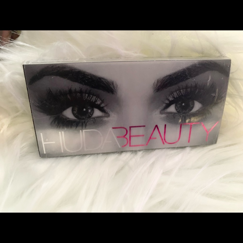 🌟Huda Beauty Classic Lash Coco Jo #4🌟